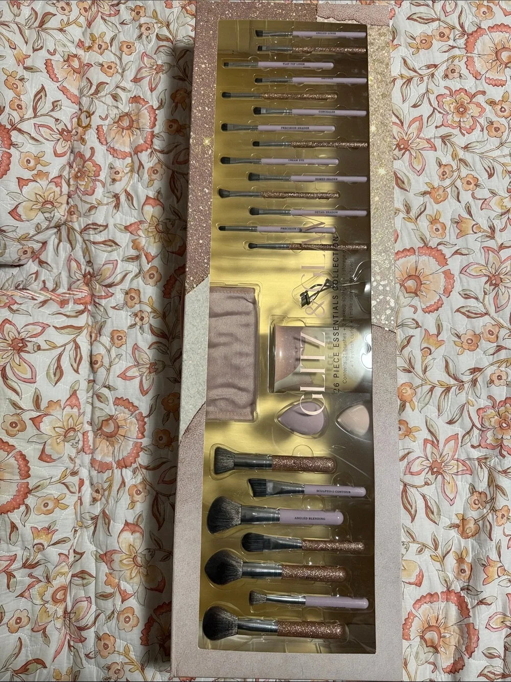 Glitz & Glam 26-Piece Makeup Brush Set in Pink and Rose Gold